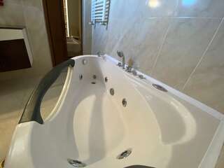 Отель Hotel Aragvi Мцхета Суперлюкс с гидромассажной ванной-6