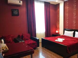 Отель Hotel Aragvi Мцхета Улучшенный номер с кроватью размера «king-size»-3
